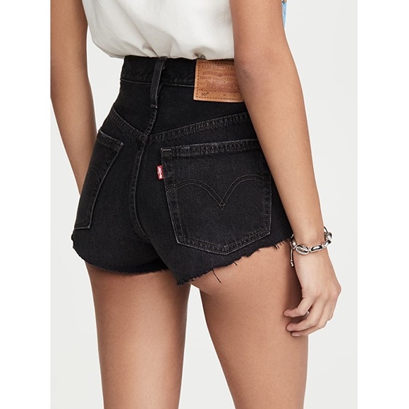 Levi’s black denim shorts - runs small - Picture 2 of 4
